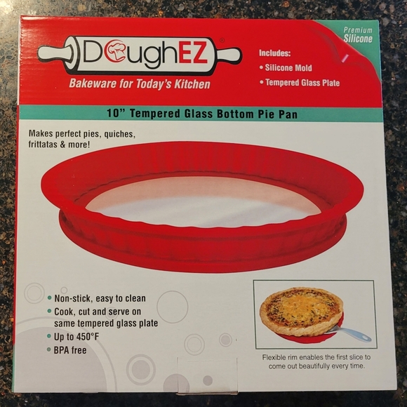 10″ DoughEZ® Silicone Glass Bottom Pie Pan (Set of 2) - Picture 7 of 10